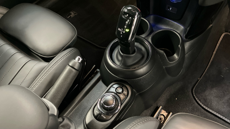 MINI Hatchback 1.5 Cooper Exclusive 5dr Auto Petrol Hatchback